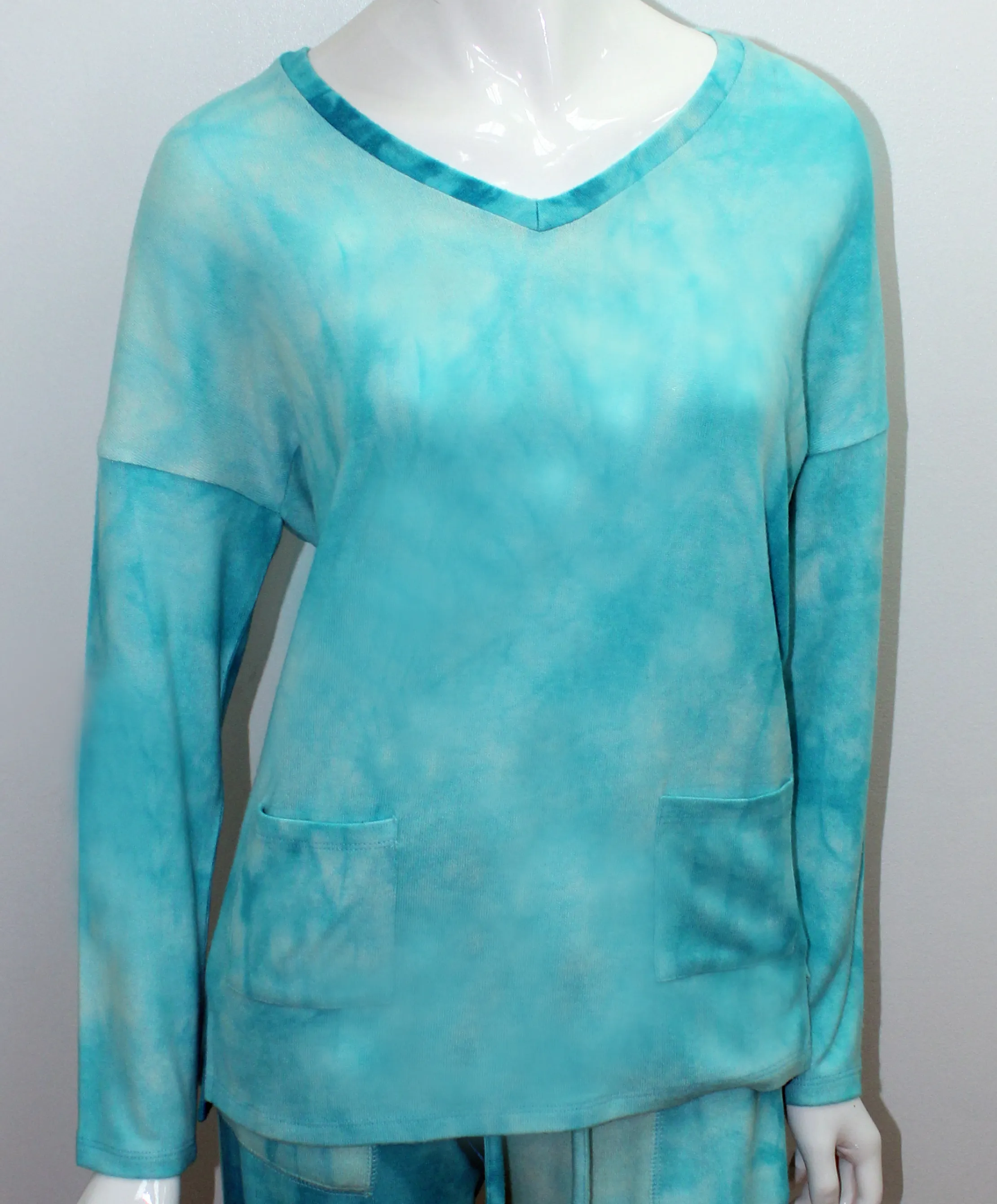 Soft Stretch V-Neck Pocket Tie Dye