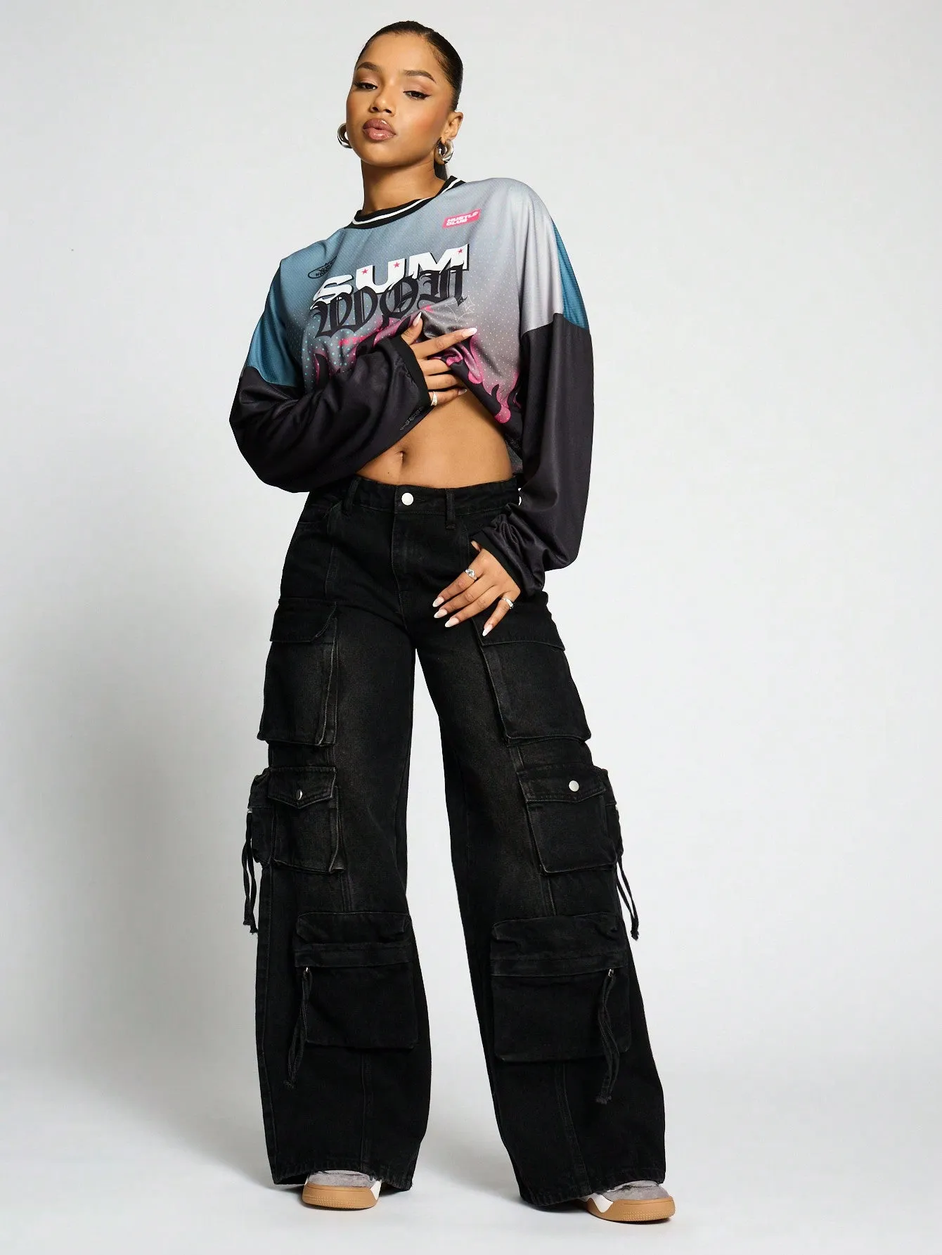 SUMWON WOMEN Long Sleeve Graphic Print Cropped T-Shirt