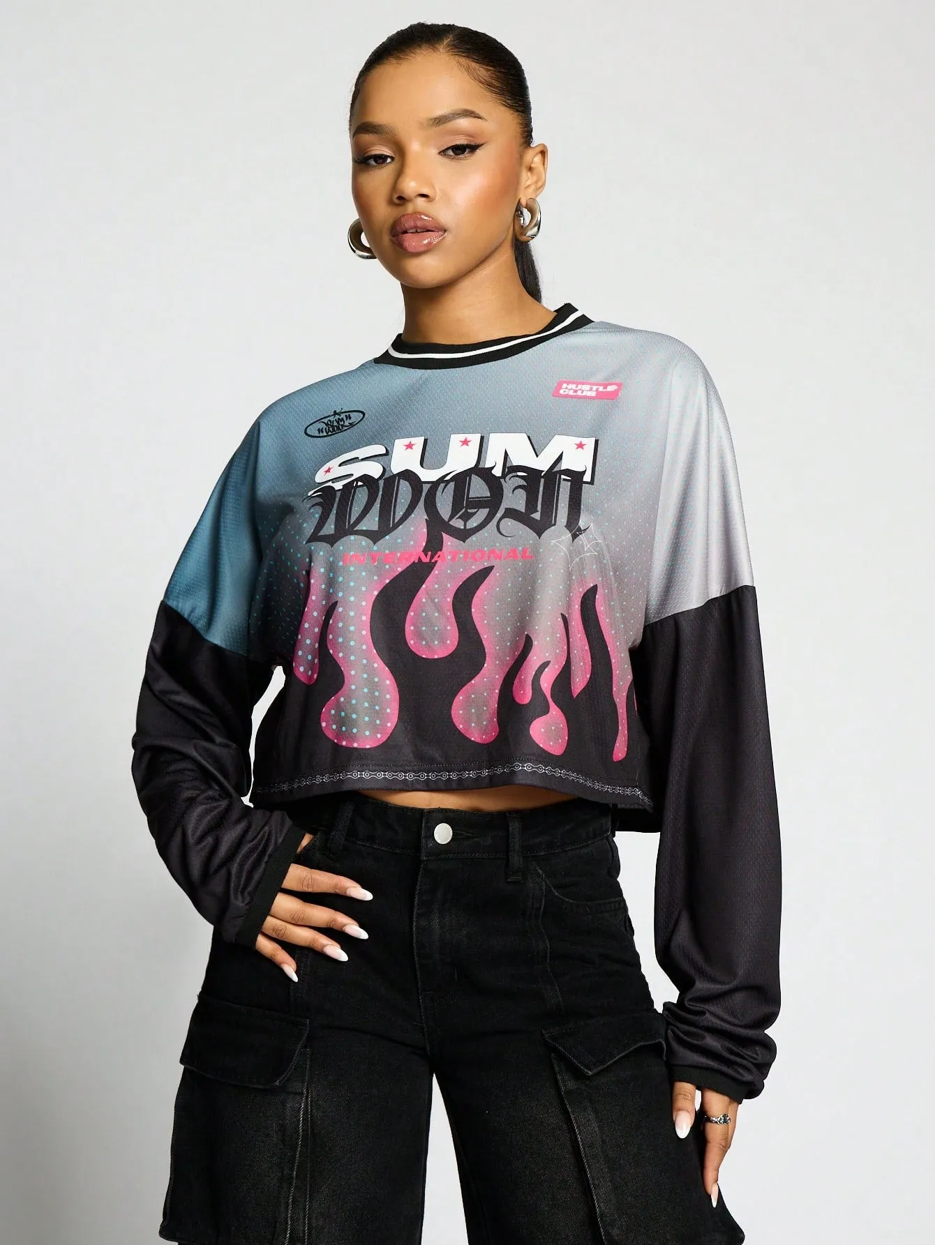 SUMWON WOMEN Long Sleeve Graphic Print Cropped T-Shirt