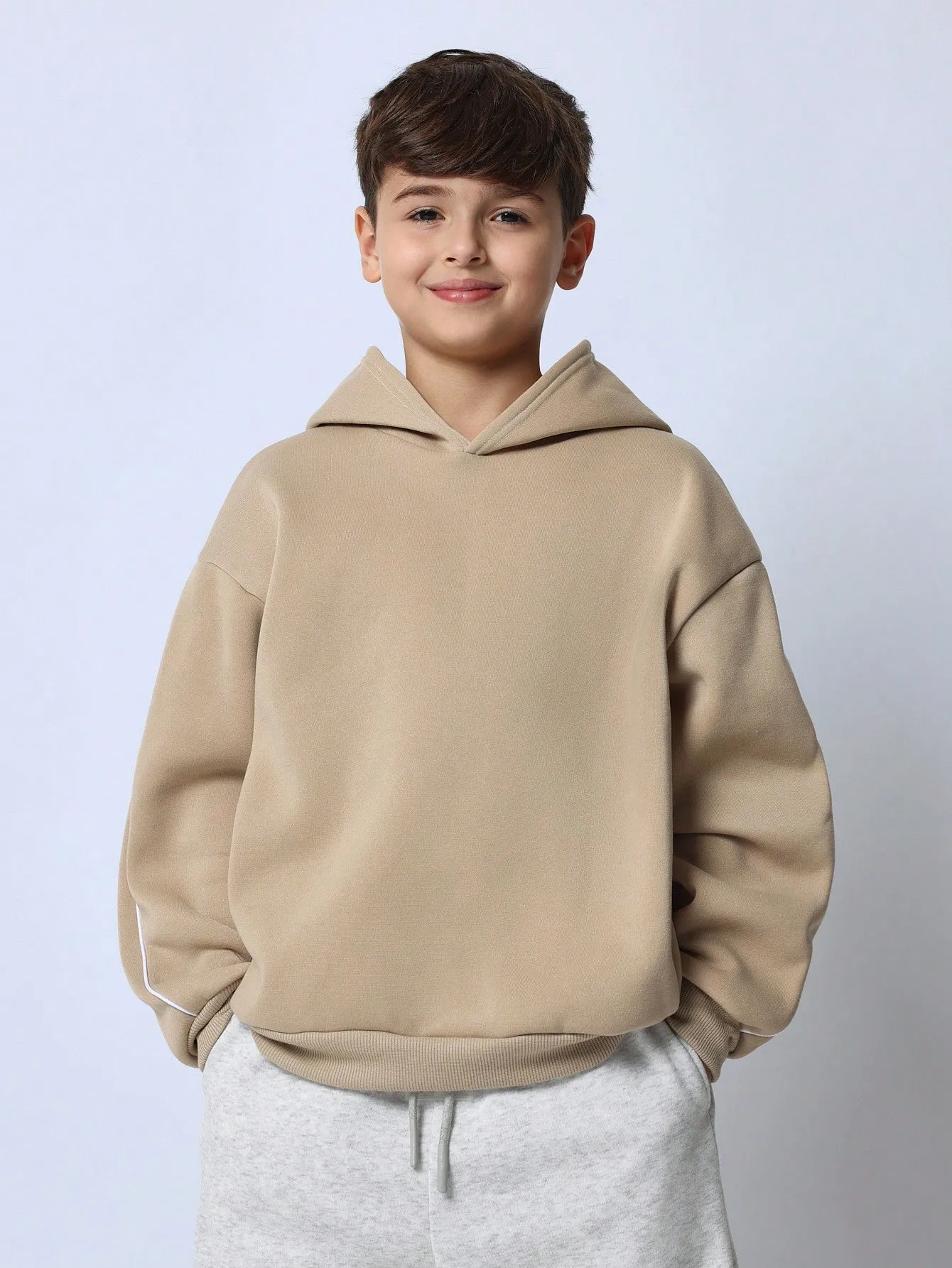 Tween Boys Soft Regular Fit Overhead Hoodie With Graphic Print And Piping
